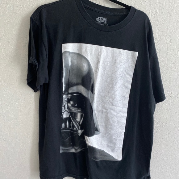 STar wars darth Vader tee xl black white in EUC